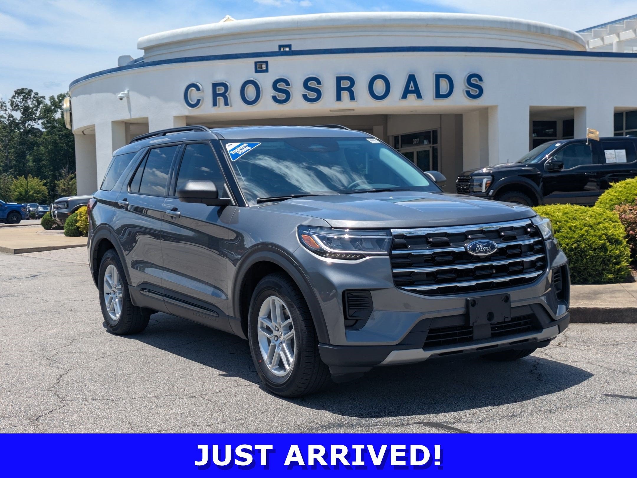 2026 Ford Explorer Active w/200A Pkg