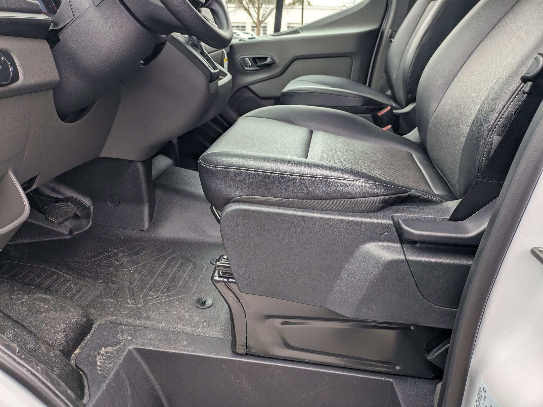 2026 Ford Transit Cargo Van Base