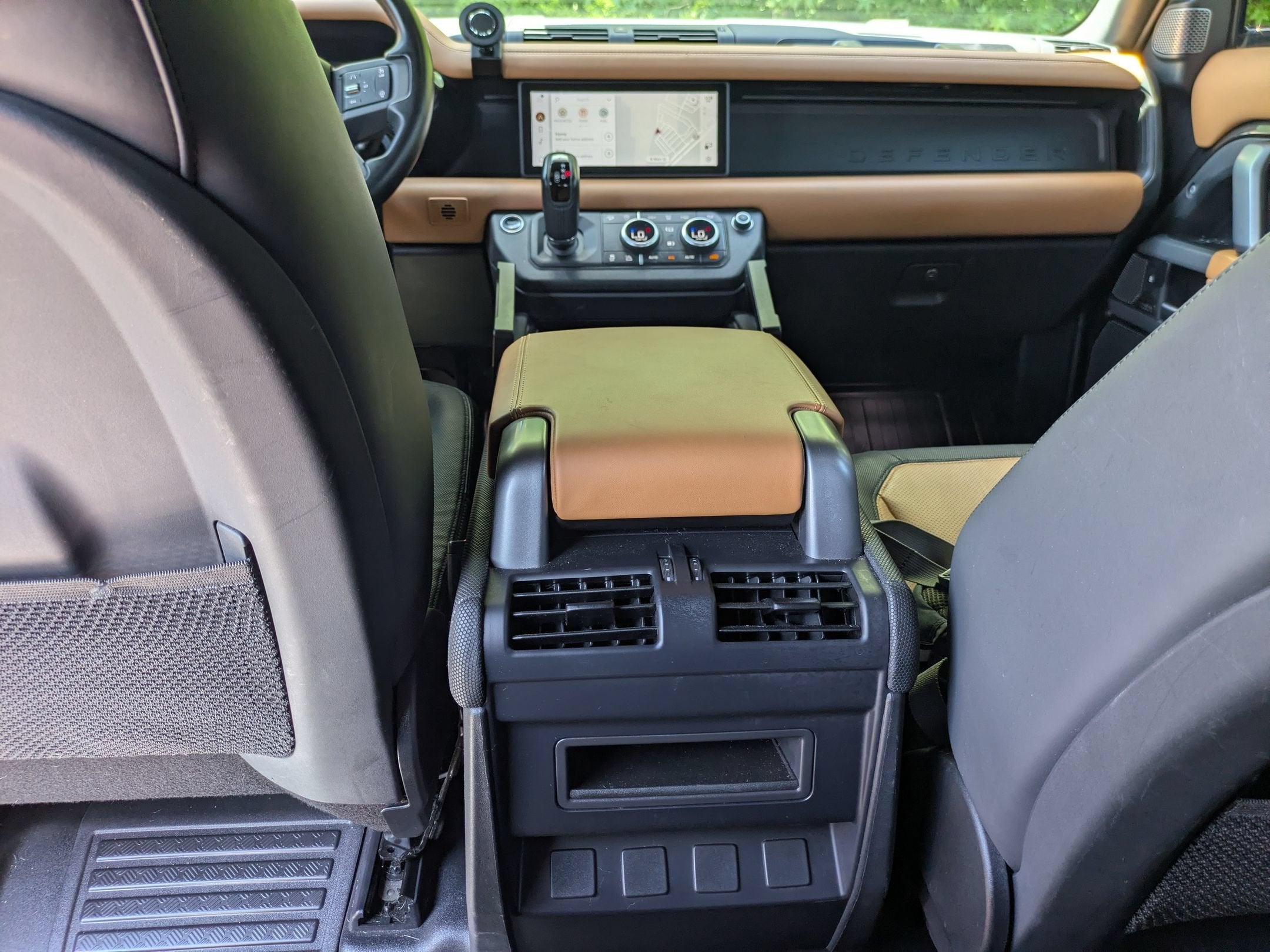 2023 Land Rover Defender X-Dynamic SE