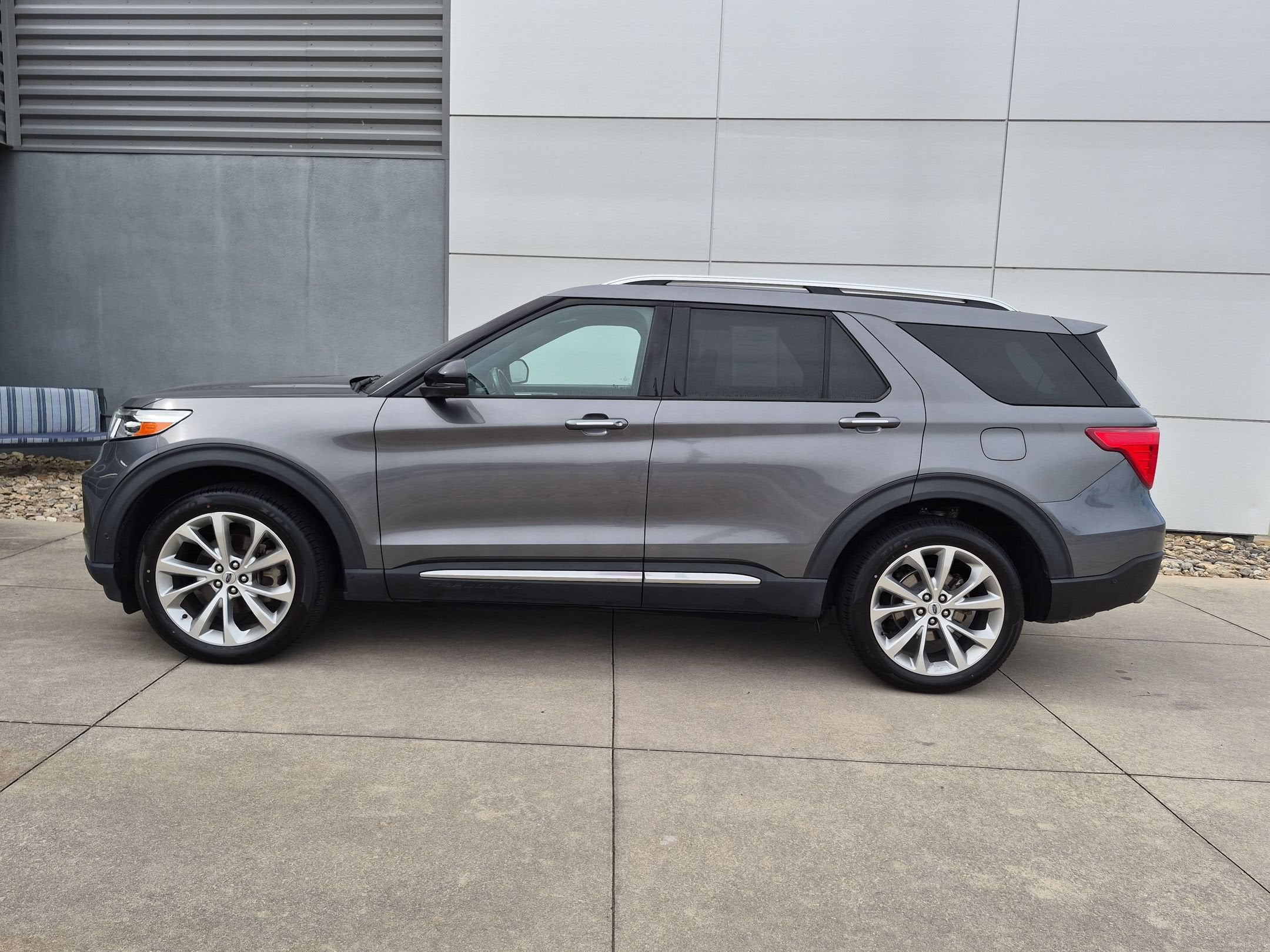 2021 Ford Explorer Platinum