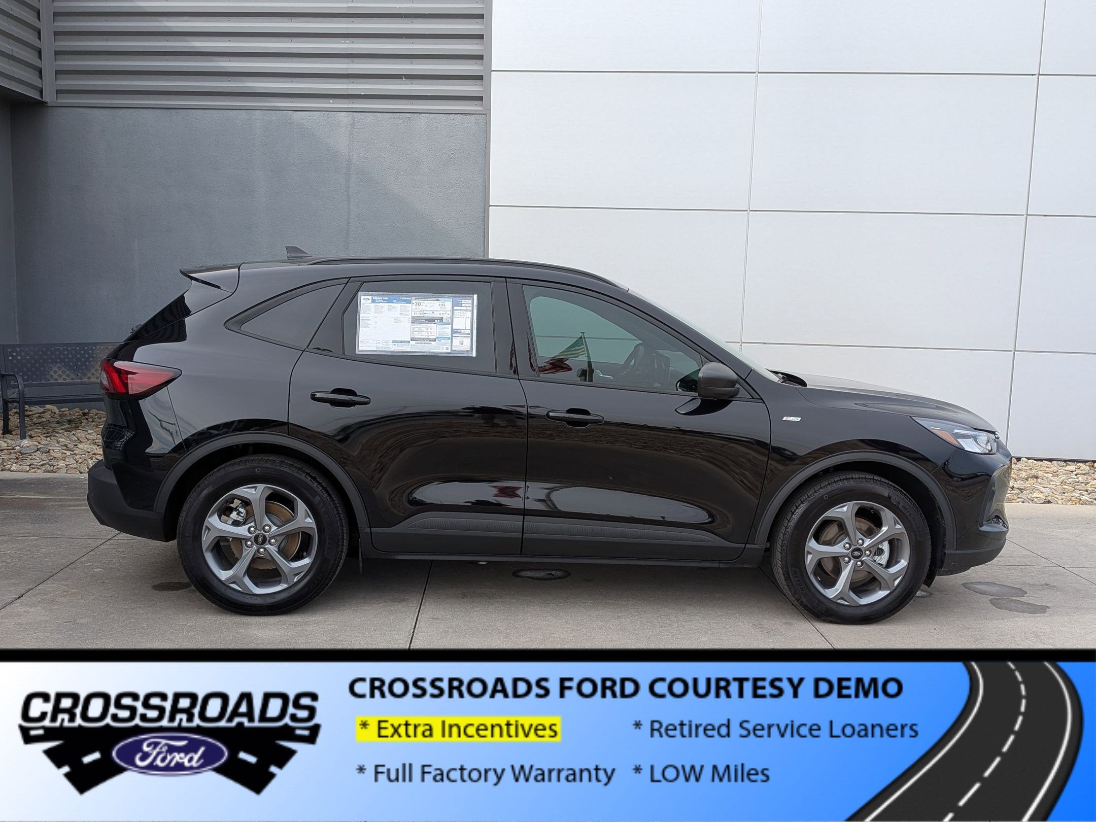 2025 Ford Escape ST-Line - Crossroads Courtesy Demo