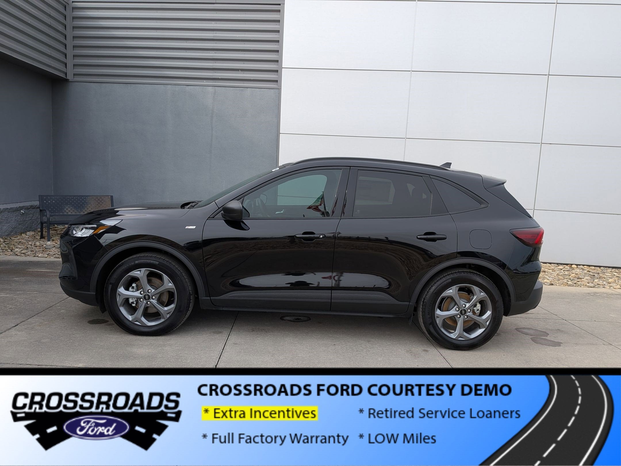 2025 Ford Escape ST-Line - Crossroads Courtesy Demo