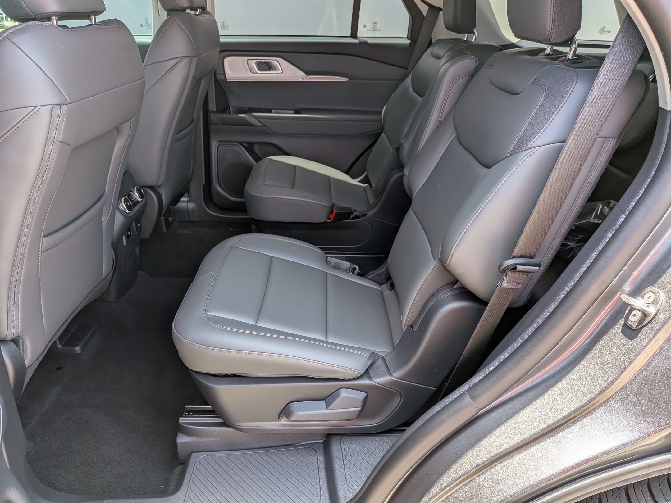 2026 Ford Explorer Active - Crossroads Courtesy Demo