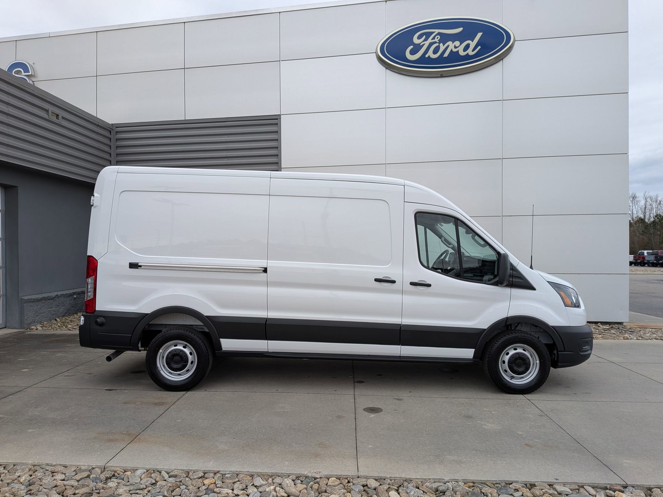 2026 Ford Transit Cargo Van Base