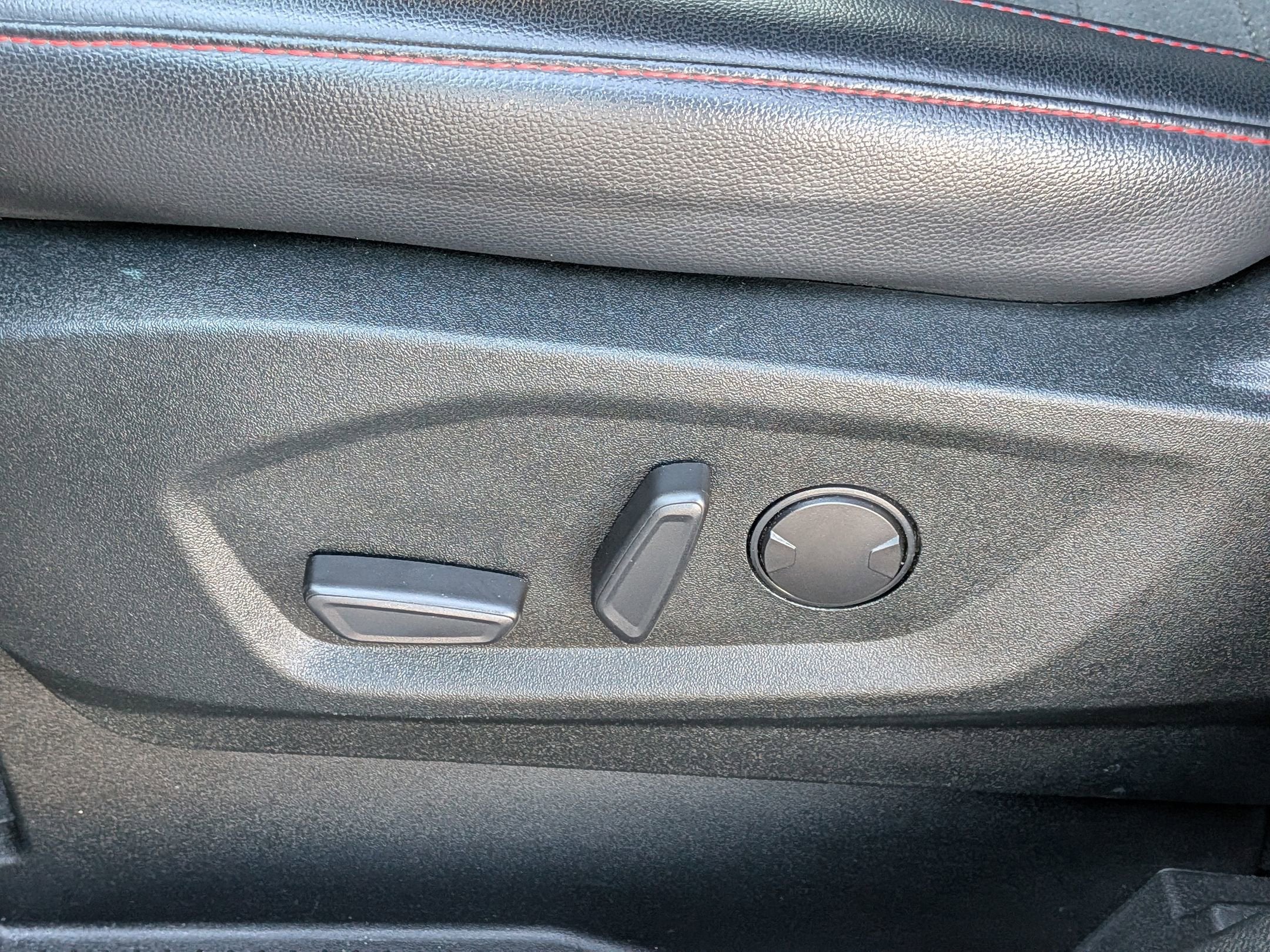 2022 Ford Edge ST Line