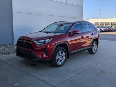 2025 Toyota RAV4 XLE