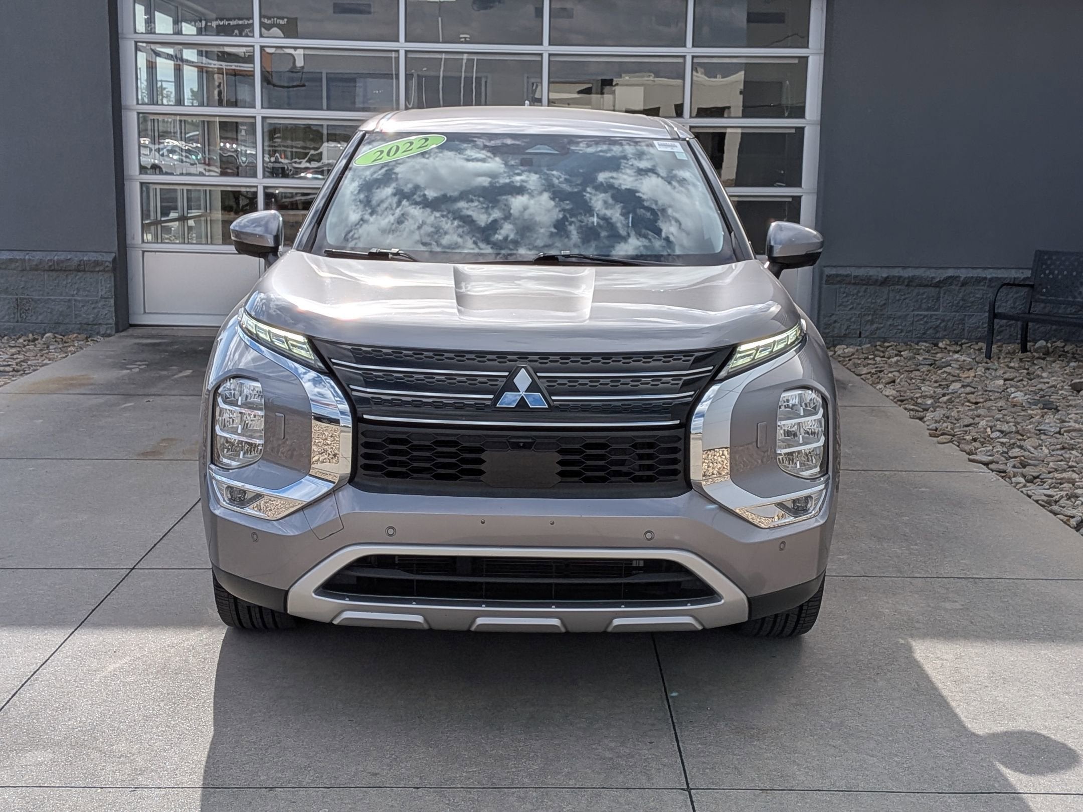 2022 Mitsubishi Outlander SE