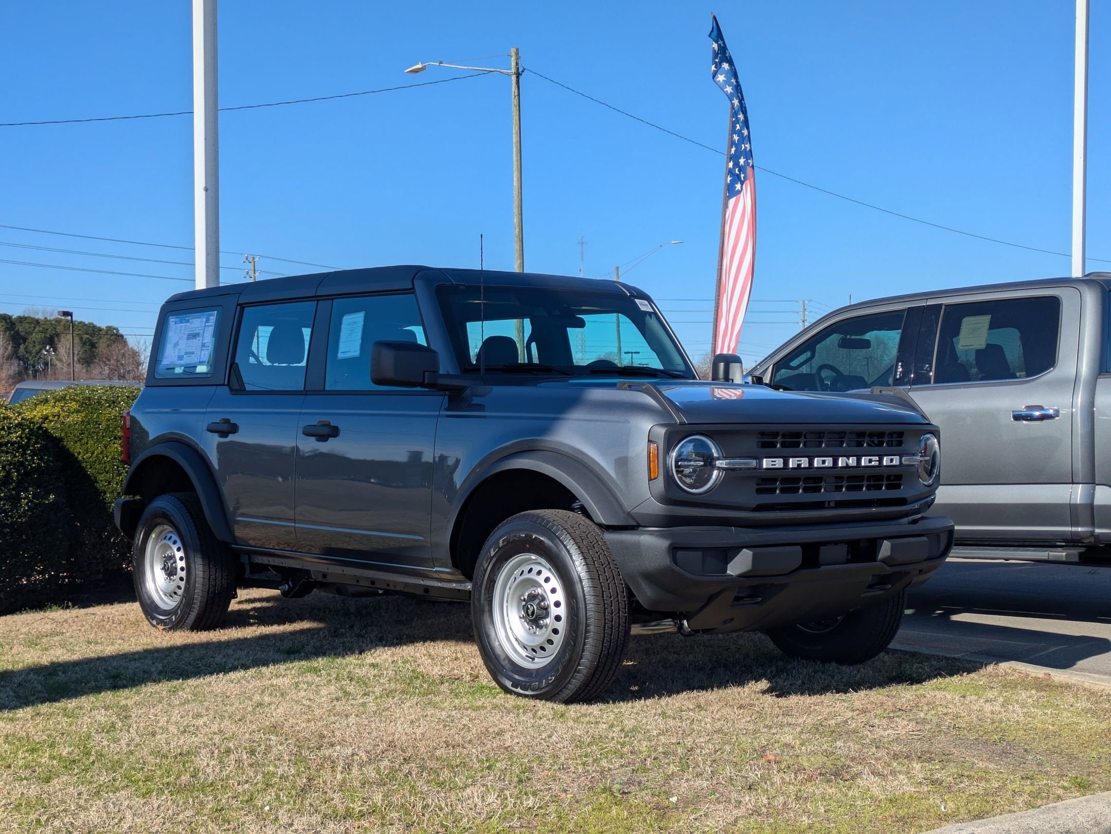 2025 Ford Bronco Base
