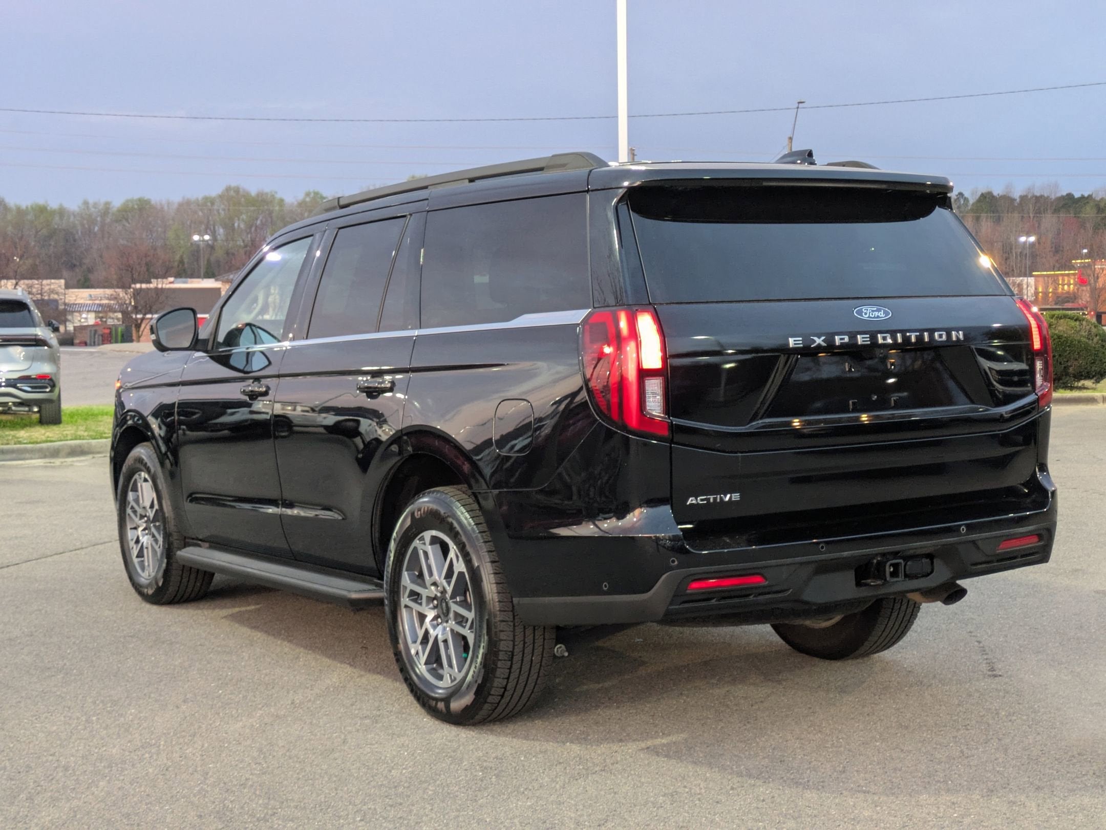 2025 Ford Expedition Active