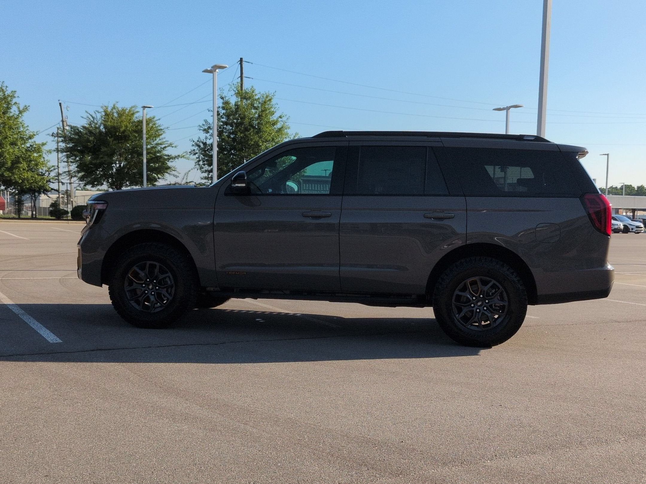 2027 Ford Expedition Tremor