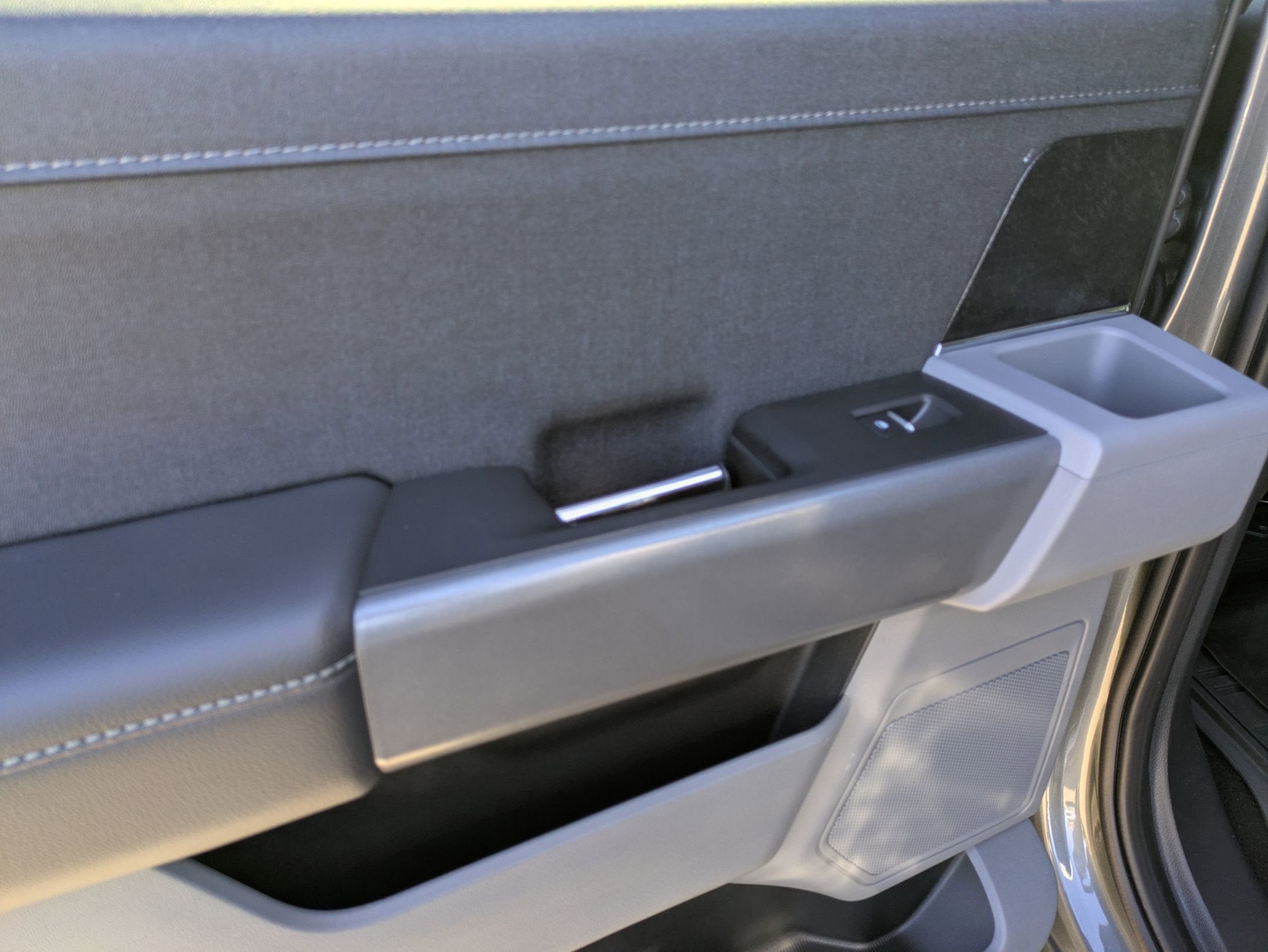 2024 Ford F-150 Lightning XLT