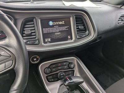 2022 Dodge Challenger SXT