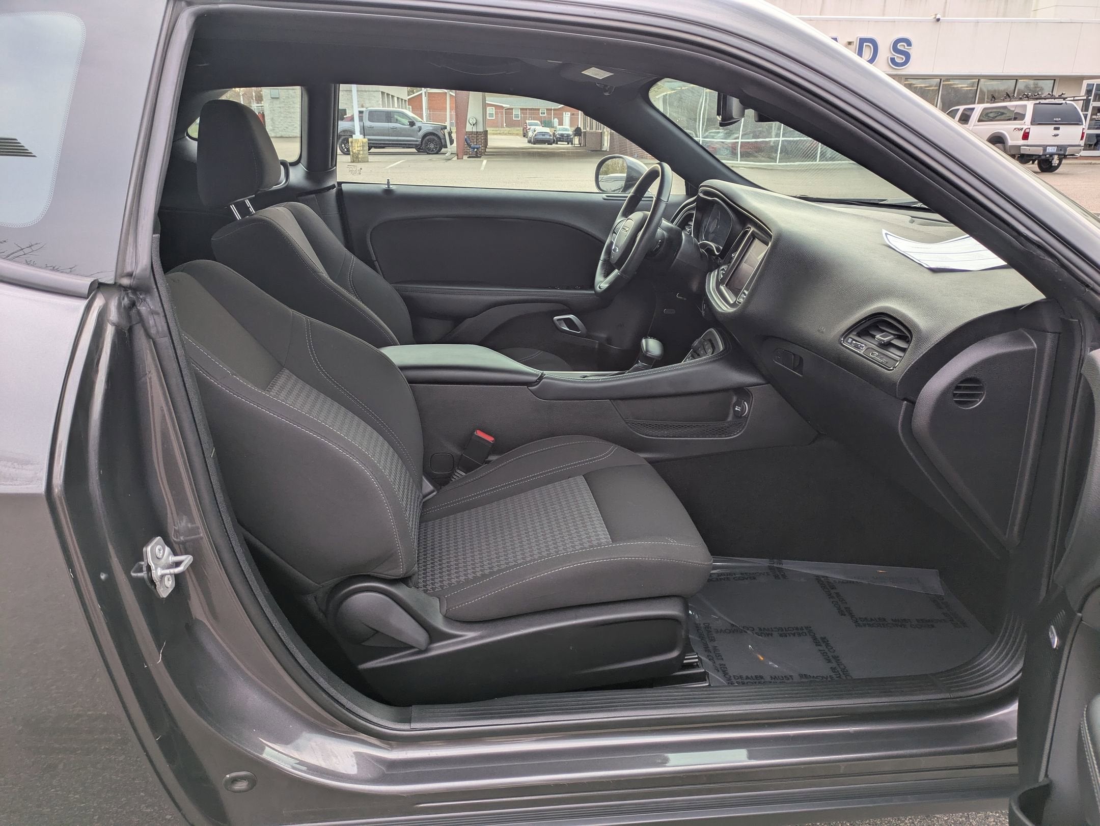 2022 Dodge Challenger SXT