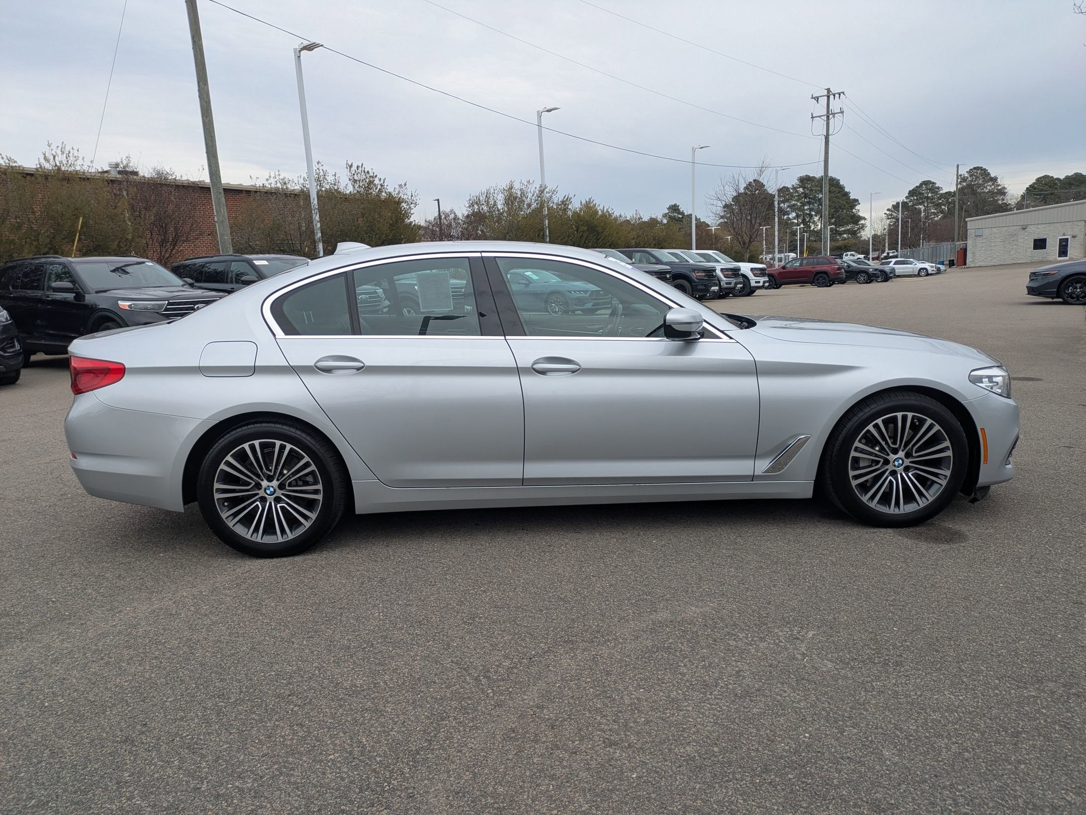 2019 BMW 5 Series 530i