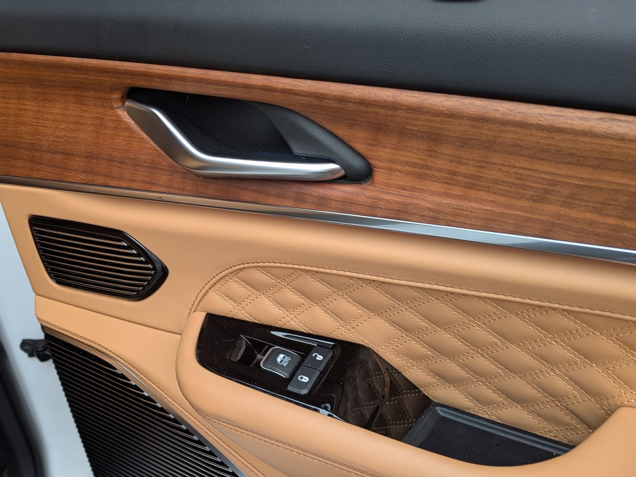 2023 Jeep Grand Cherokee Summit Reserve