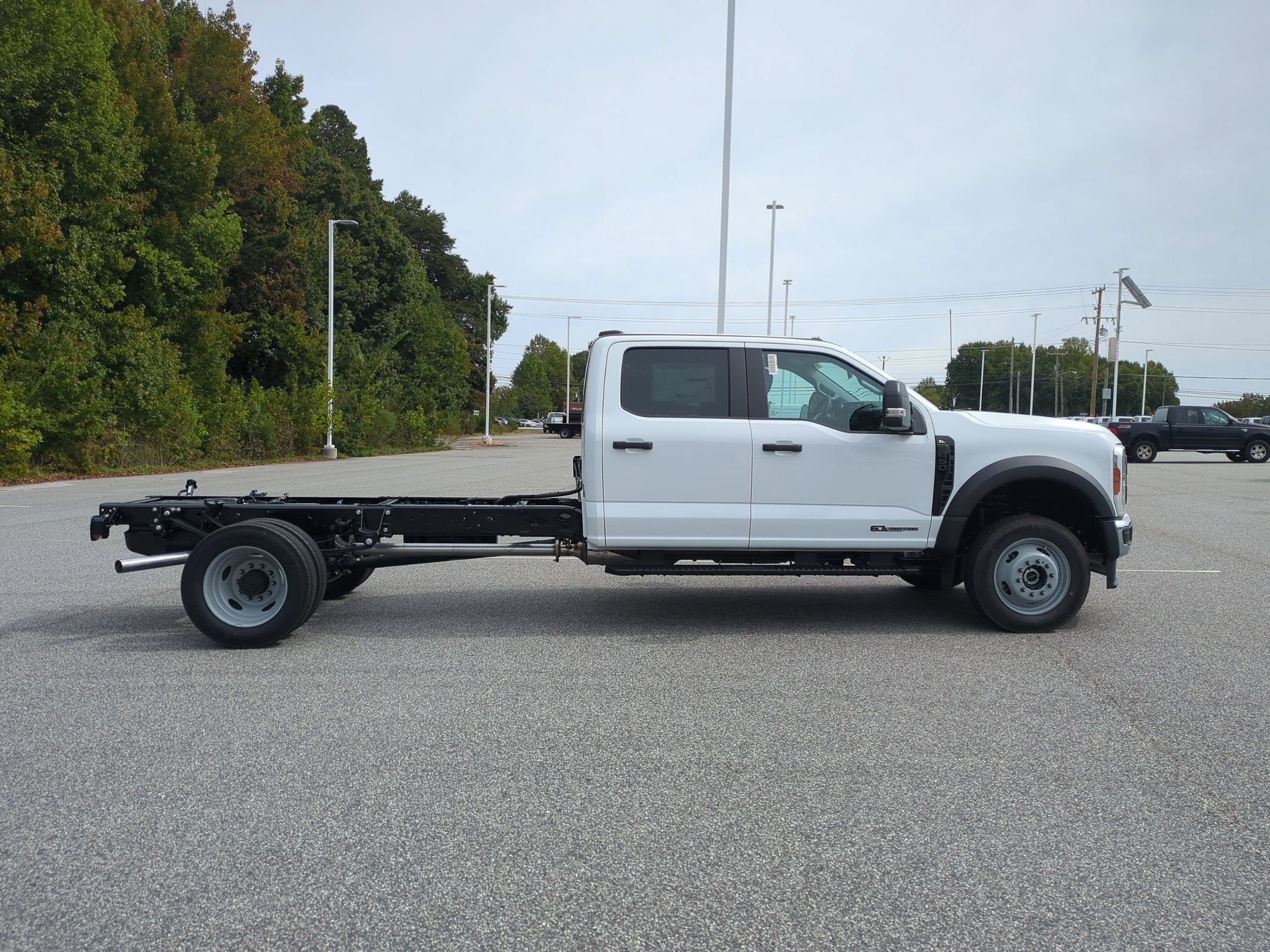 2027 Ford Super Duty F-450 DRW XL