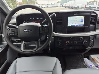 2027 Ford Super Duty F-550 DRW XL