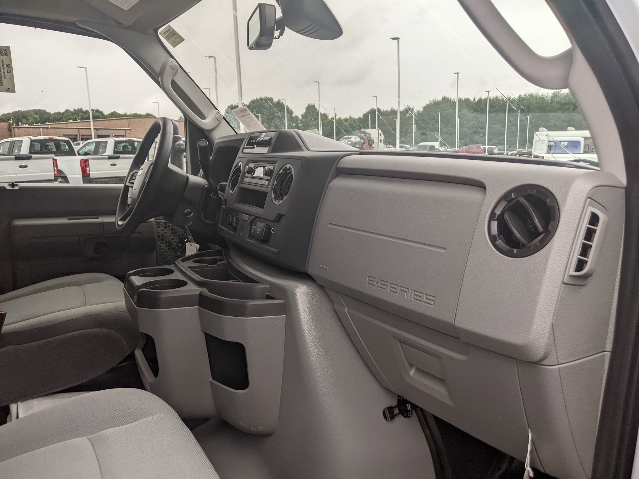 2026 Ford E-Series Cutaway Base