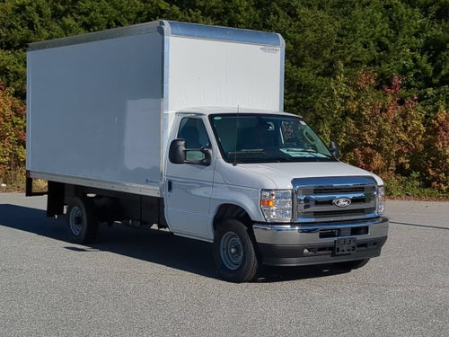 2027 Ford E-Series Cutaway Base