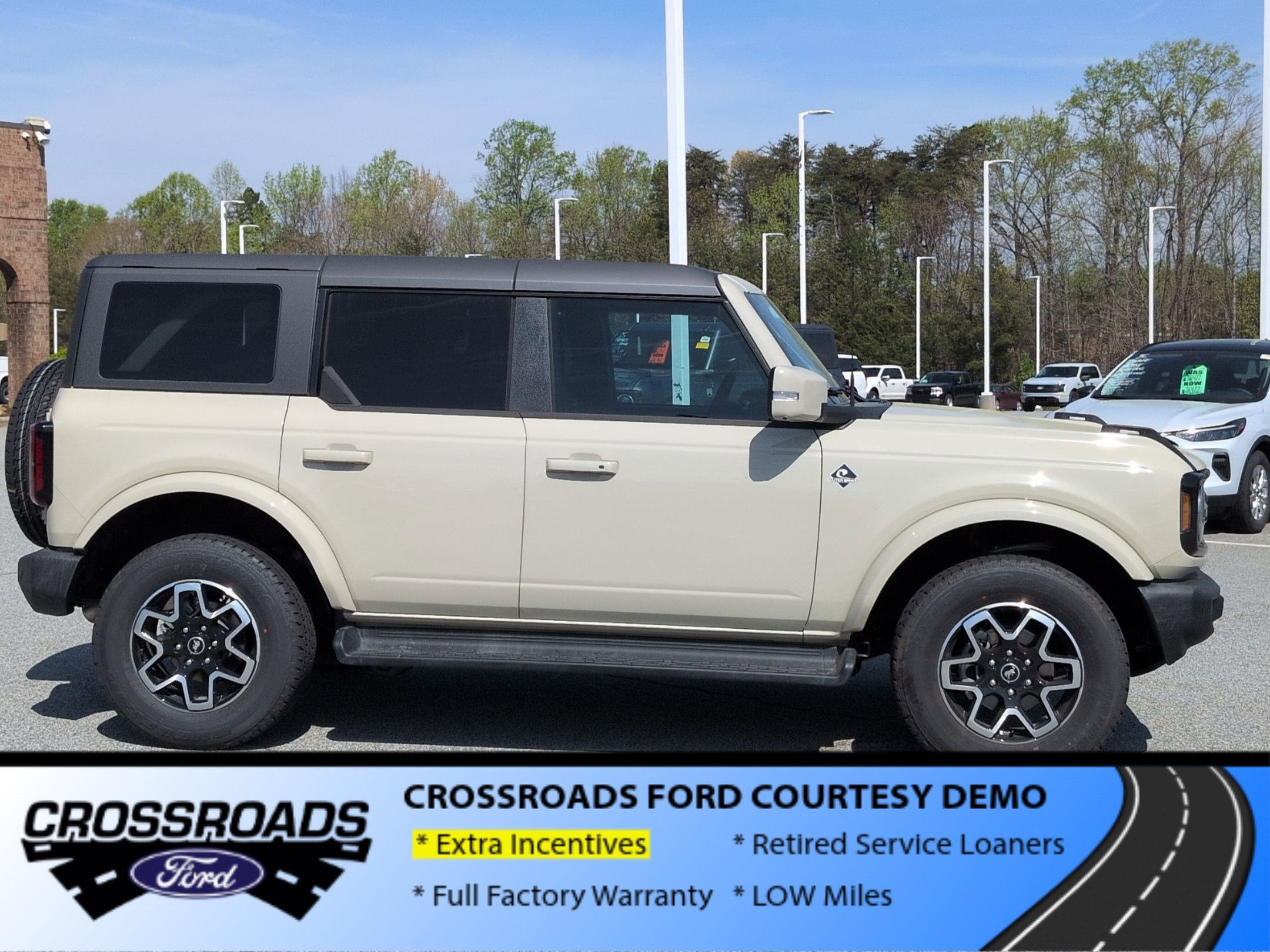 2025 Ford Bronco Outer Banks - Crossroads Courtesy Demo