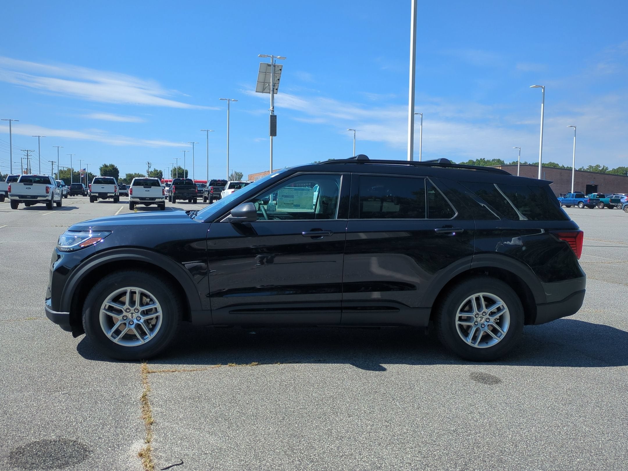 2026 Ford Explorer Active w/200A Pkg