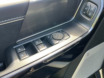 2025 Ford F-150 Lightning Platinum