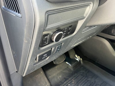 2025 Ford F-150 Lightning Platinum