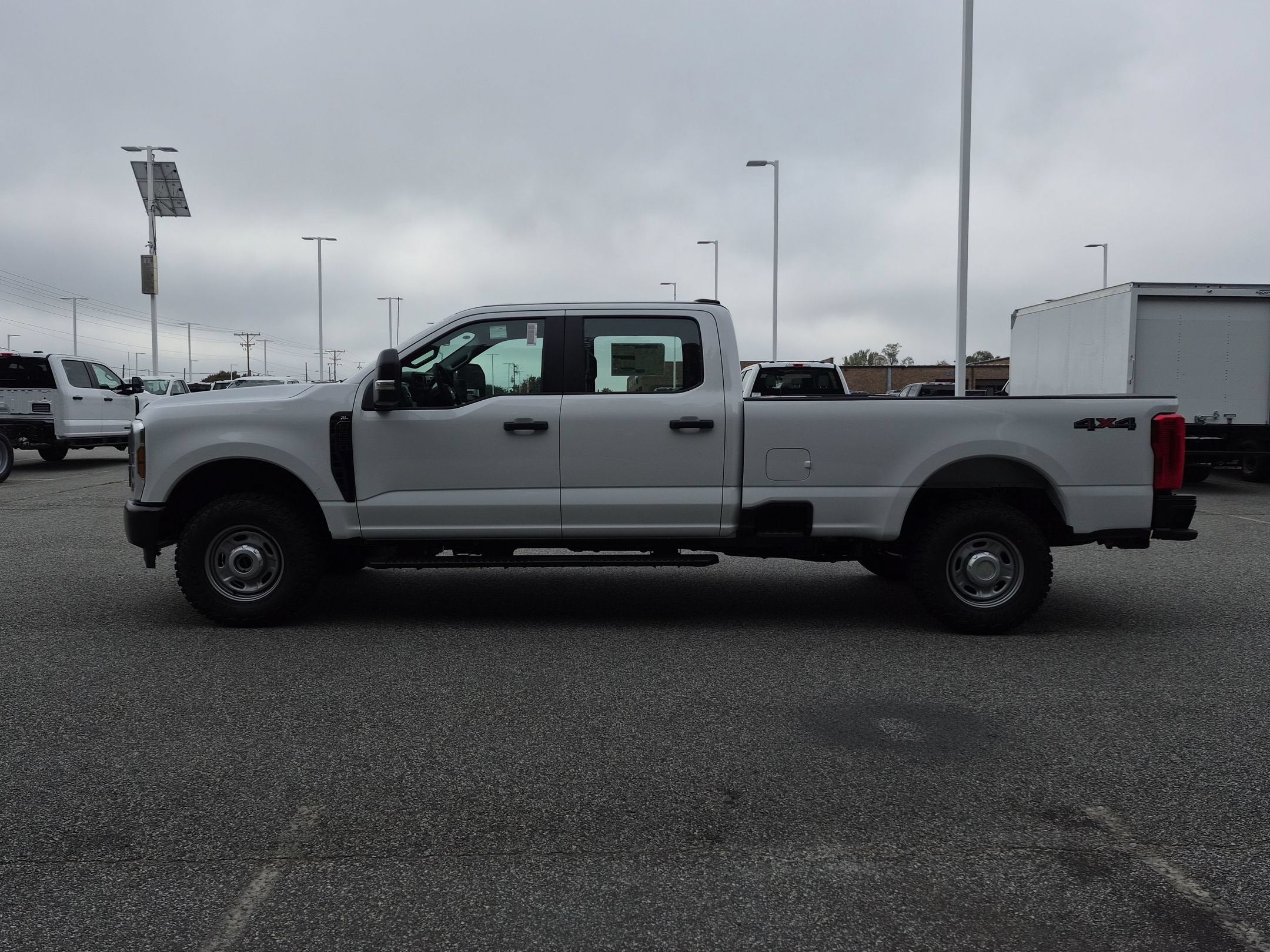 2027 Ford Super Duty F-250 SRW XL