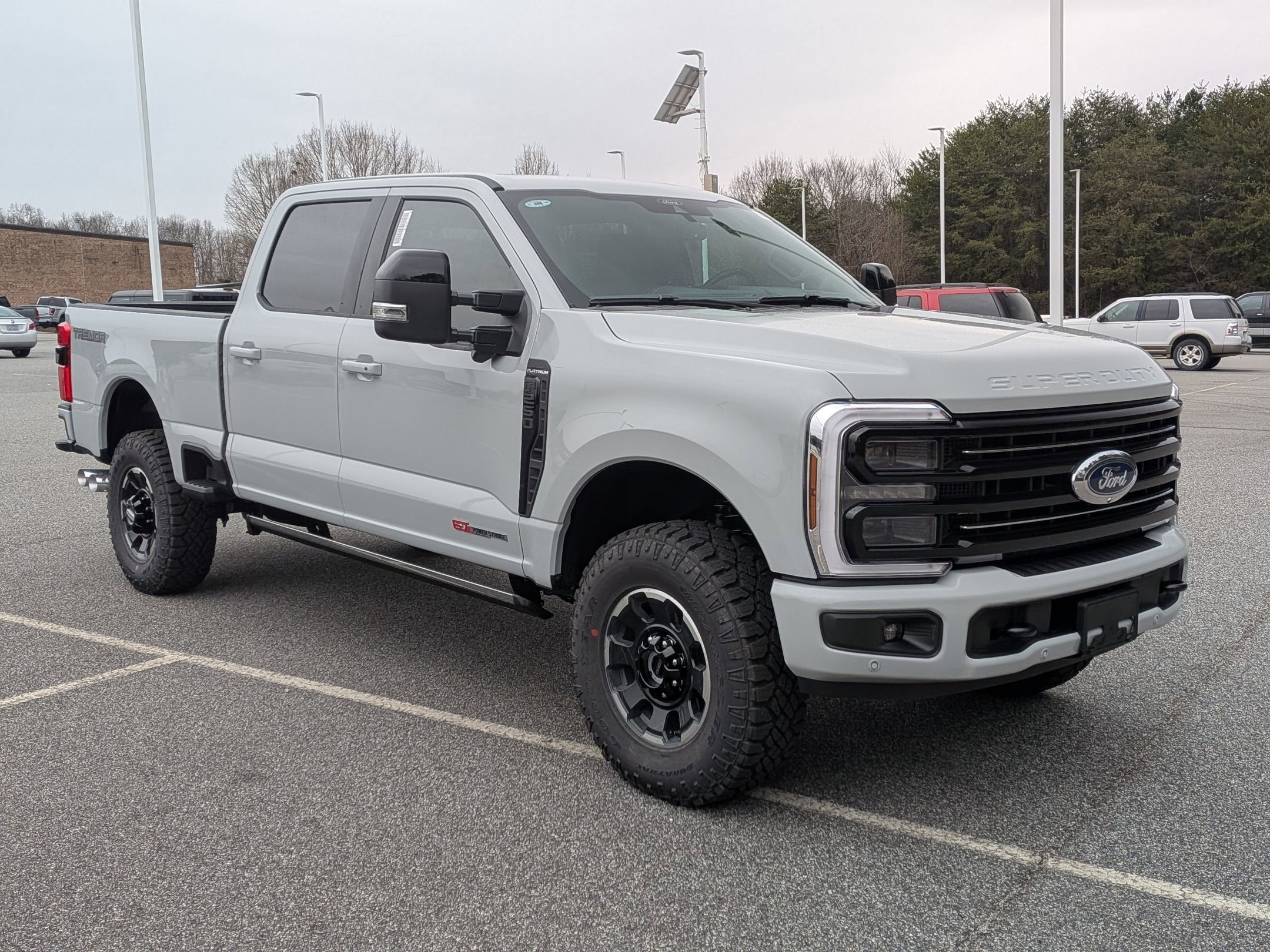 2026 Ford Super Duty F-250 SRW Platinum Tremor