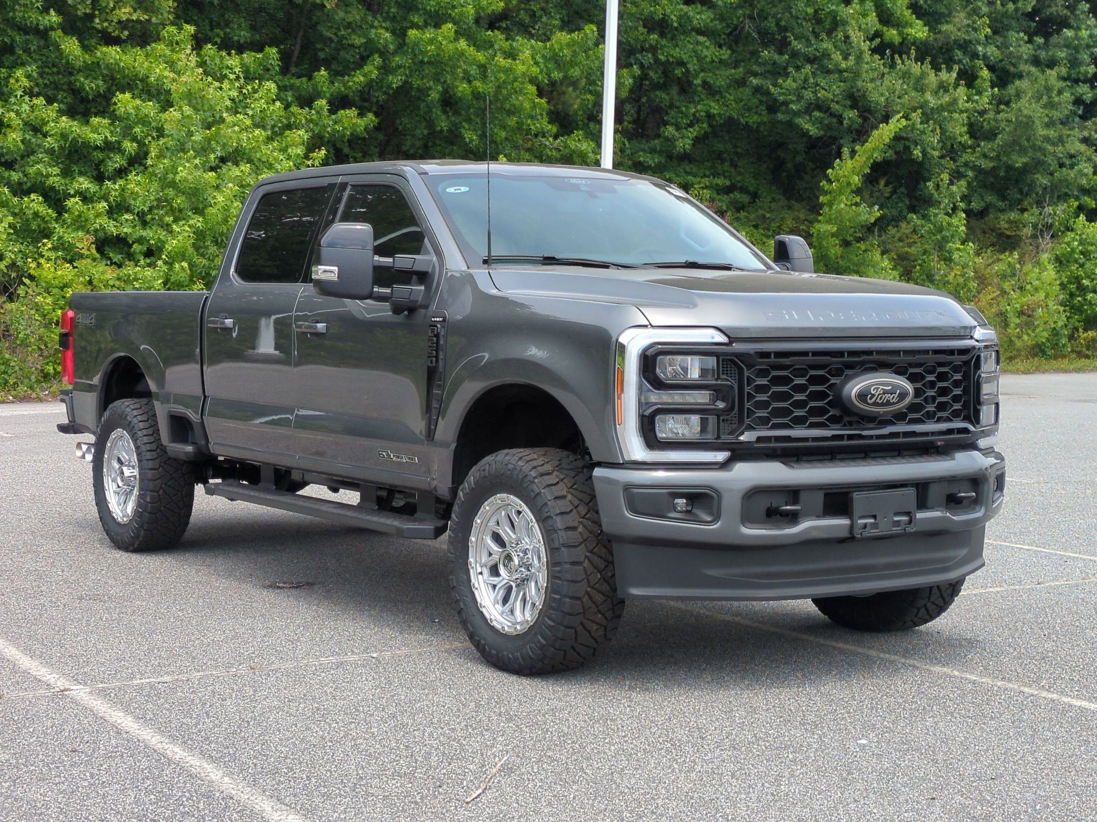 2026 Ford Super Duty F-250 SRW LARIAT