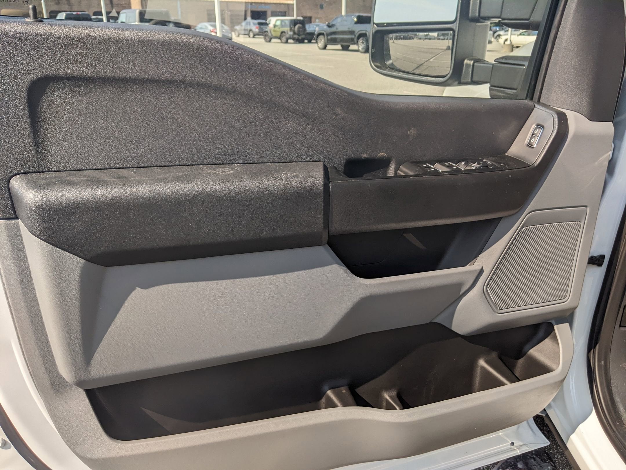 2025 Ford Super Duty F-350 SRW XL