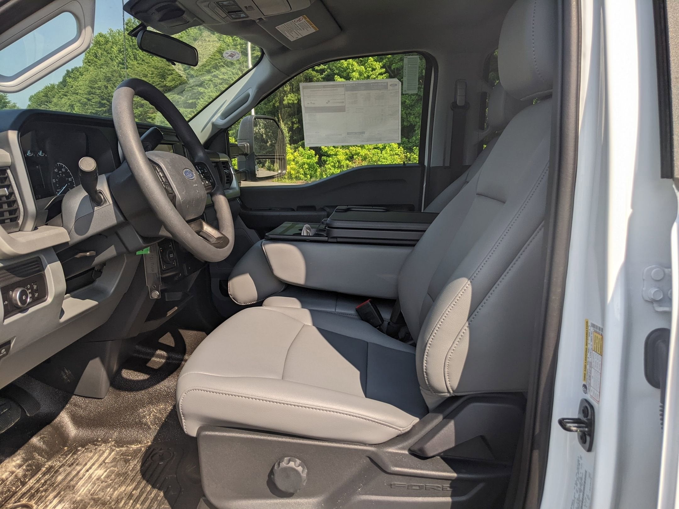 2025 Ford Super Duty F-350 SRW XL