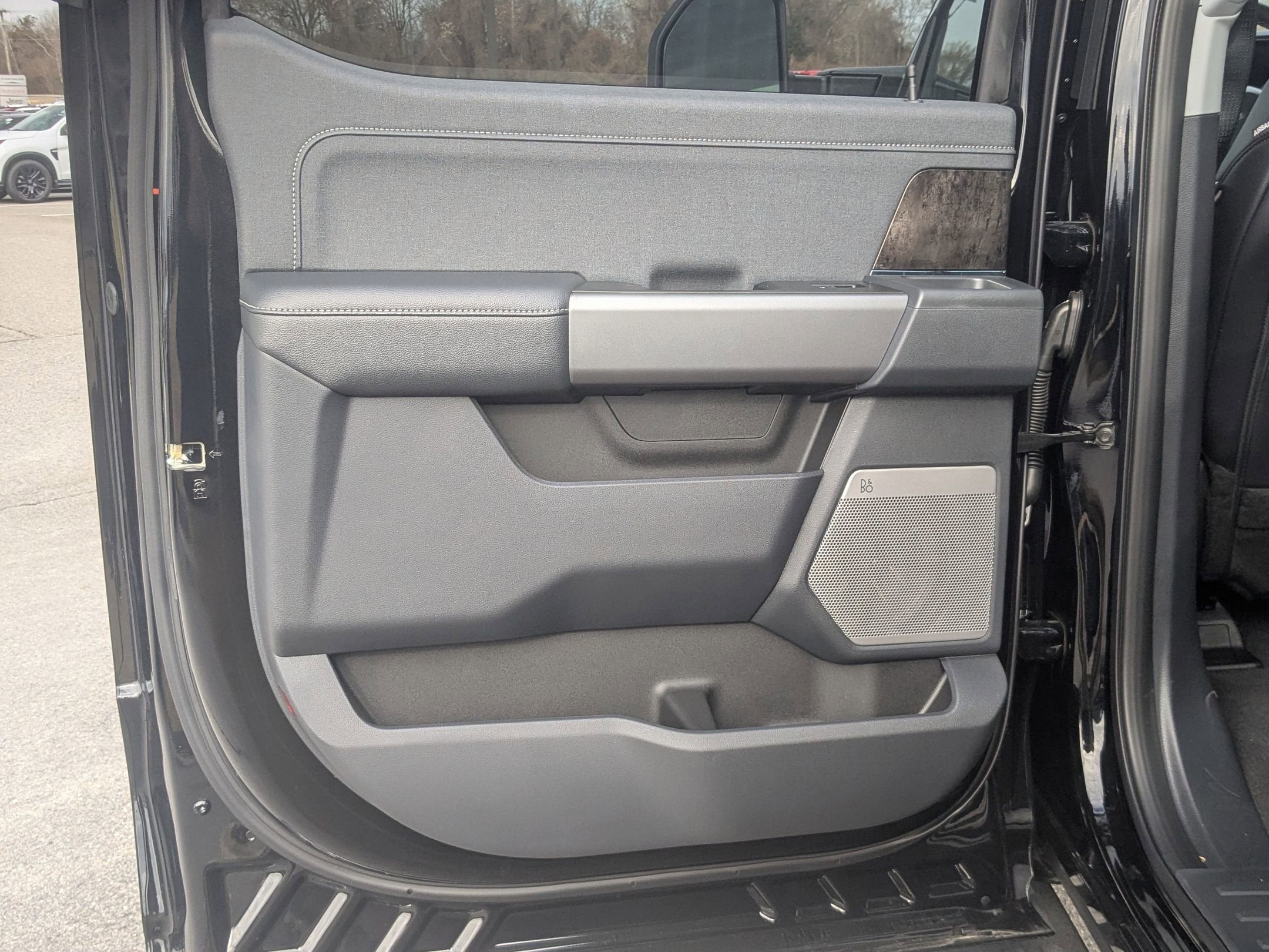 2025 Ford Super Duty F-350 SRW LARIAT