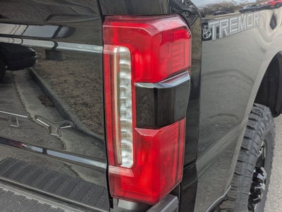 2025 Ford Super Duty F-350 SRW LARIAT