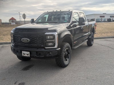 2025 Ford Super Duty F-350 SRW LARIAT