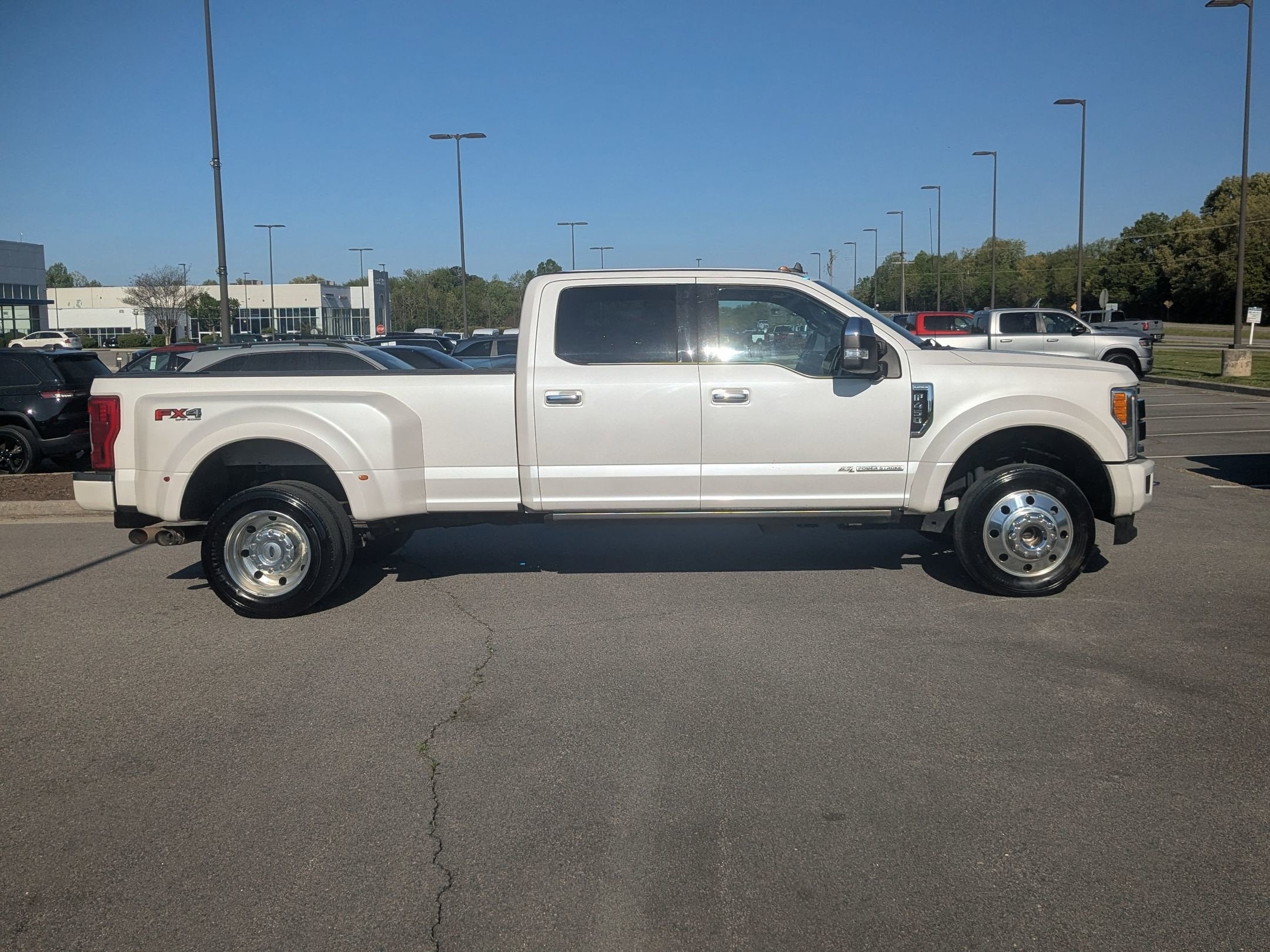 2019 Ford Super Duty F-450 DRW Platinum