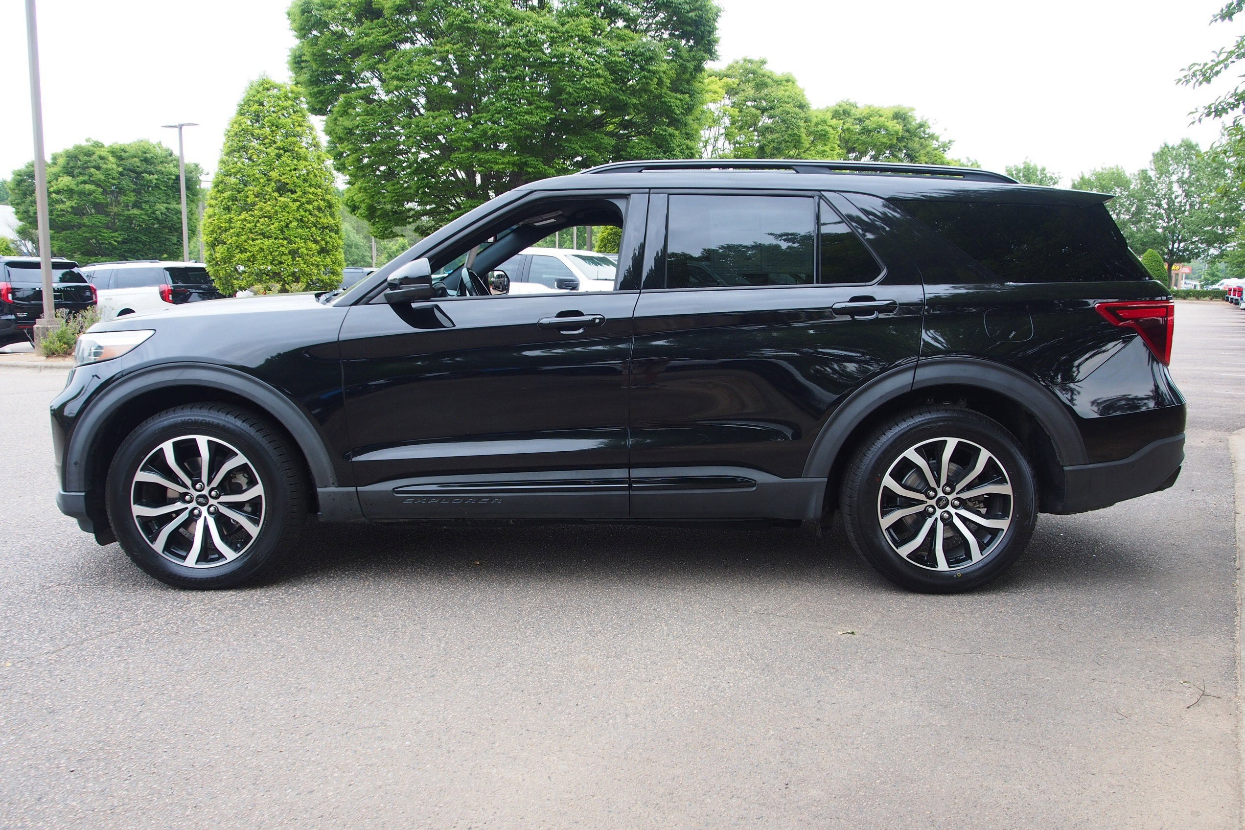 2020 Ford Explorer ST