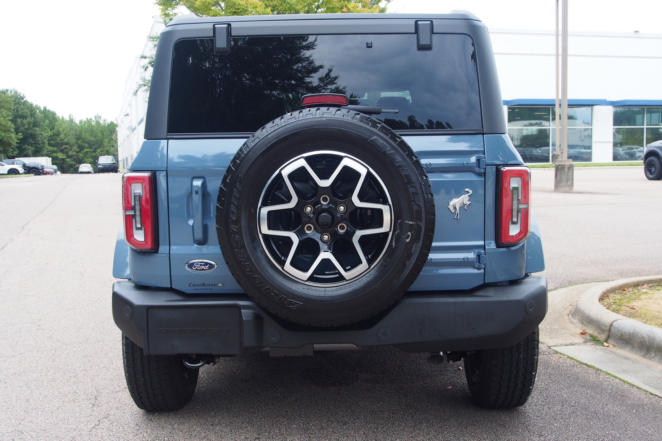 2025 Ford Bronco Outer Banks - Crossroads Courtesy Demo