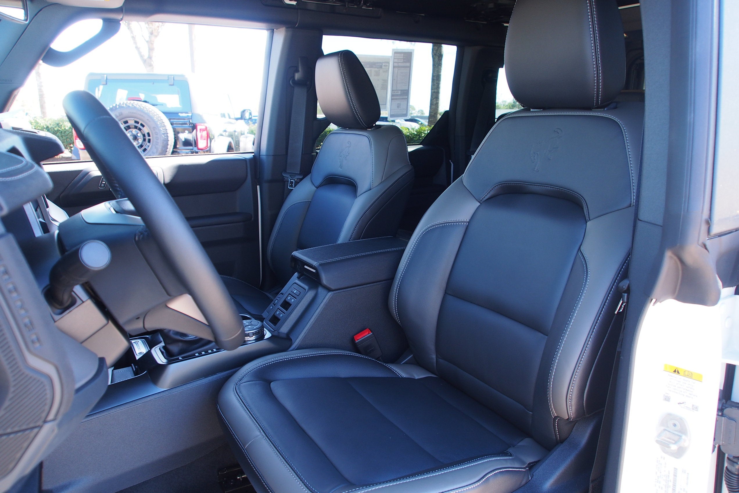 2026 Ford Bronco Outer Banks - Crossroads Courtesy Demo