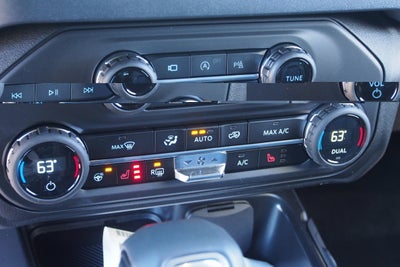 2026 Ford Bronco Outer Banks - Crossroads Courtesy Demo