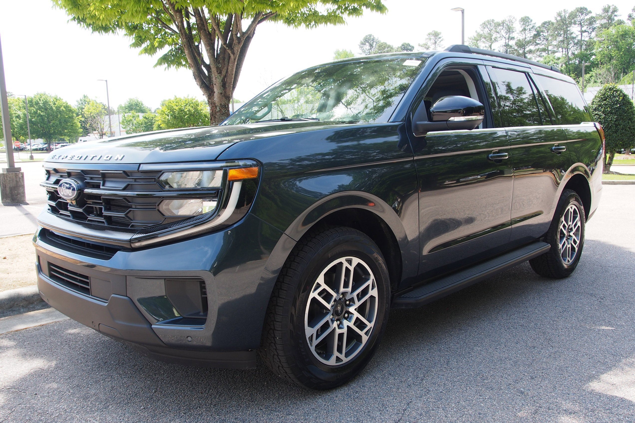 2026 Ford Expedition Active