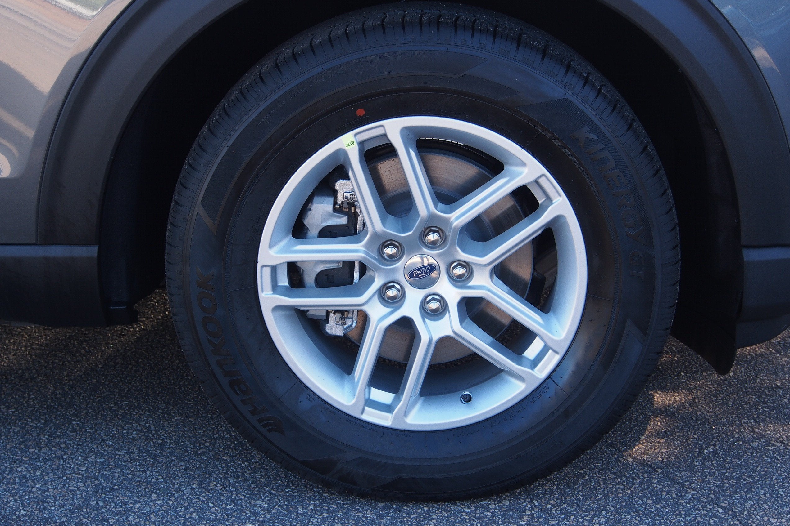 2027 Ford Explorer Active w/200A Pkg