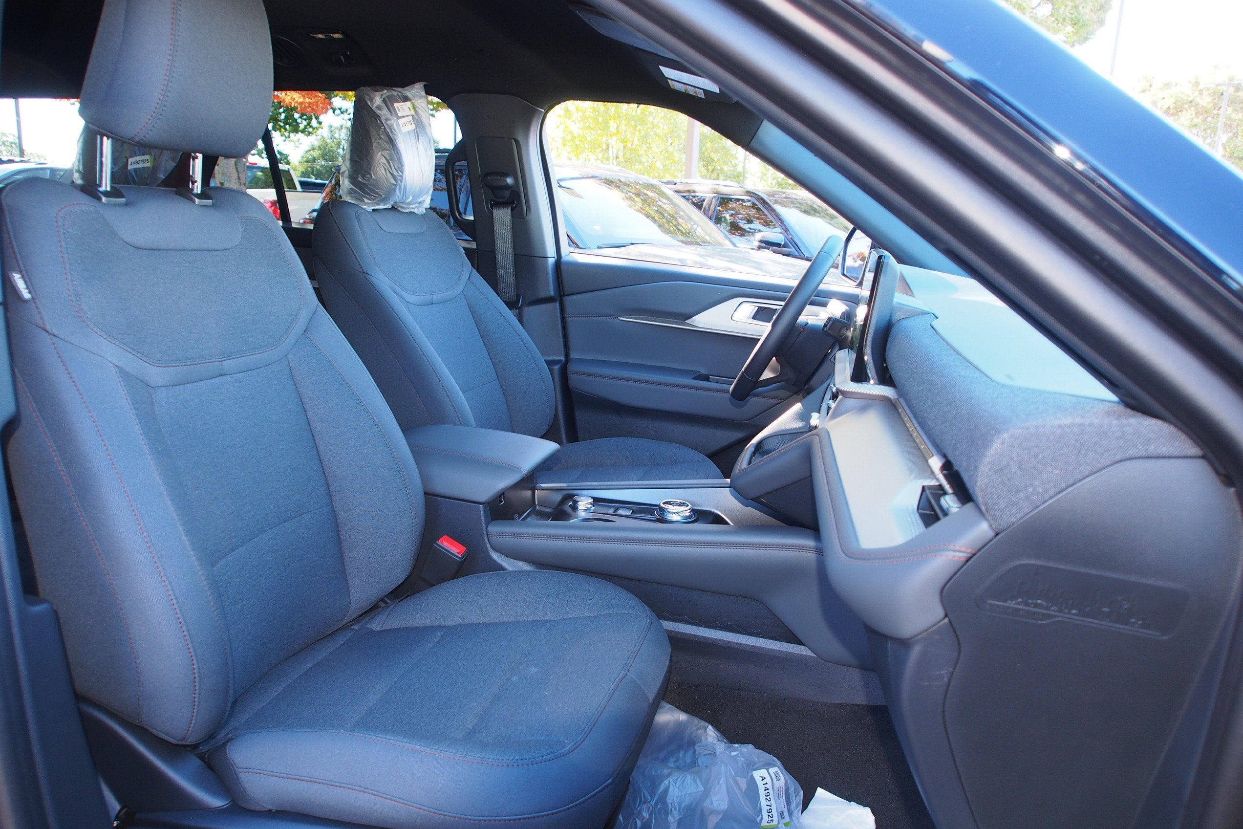 2027 Ford Explorer Active w/200A Pkg