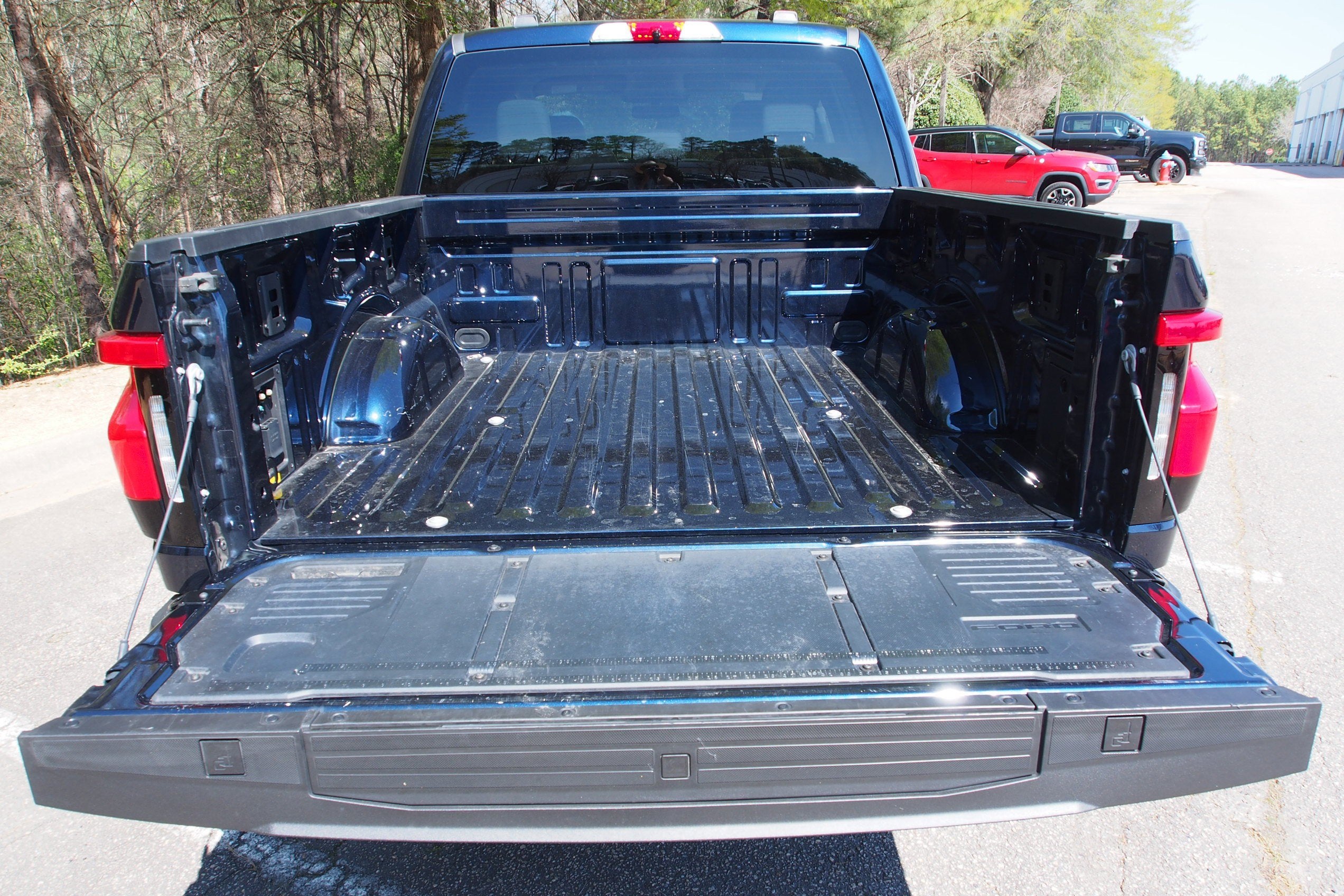 2024 Ford F-150 Lightning Flash