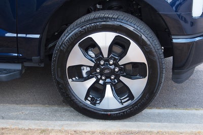 2025 Ford F-150 Lightning Platinum
