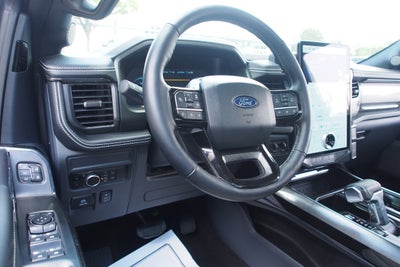 2025 Ford F-150 Lightning Platinum
