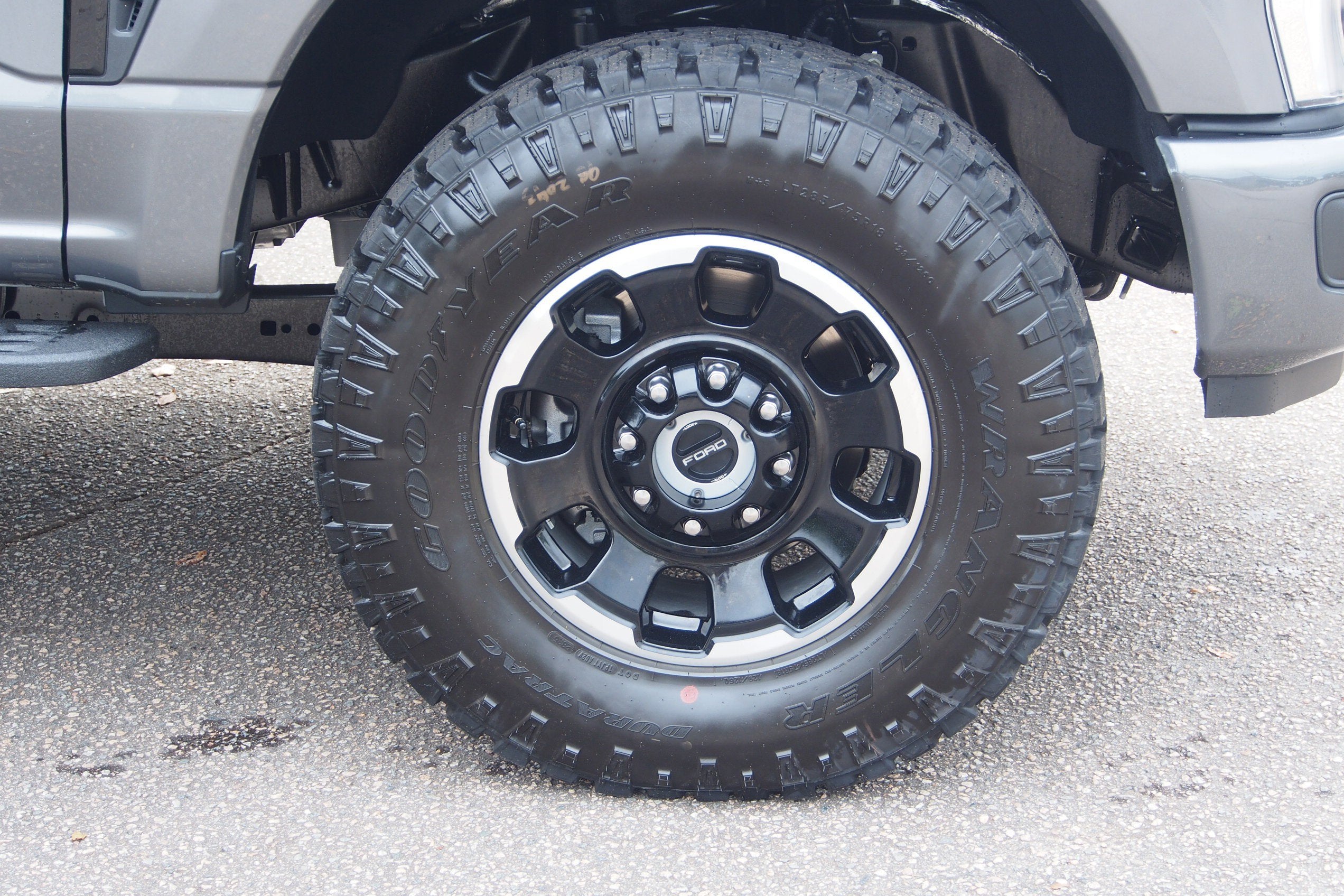 2026 Ford Super Duty F-250 SRW LARIAT