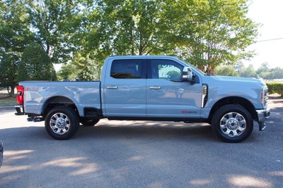 2027 Ford Super Duty F-250 SRW LARIAT