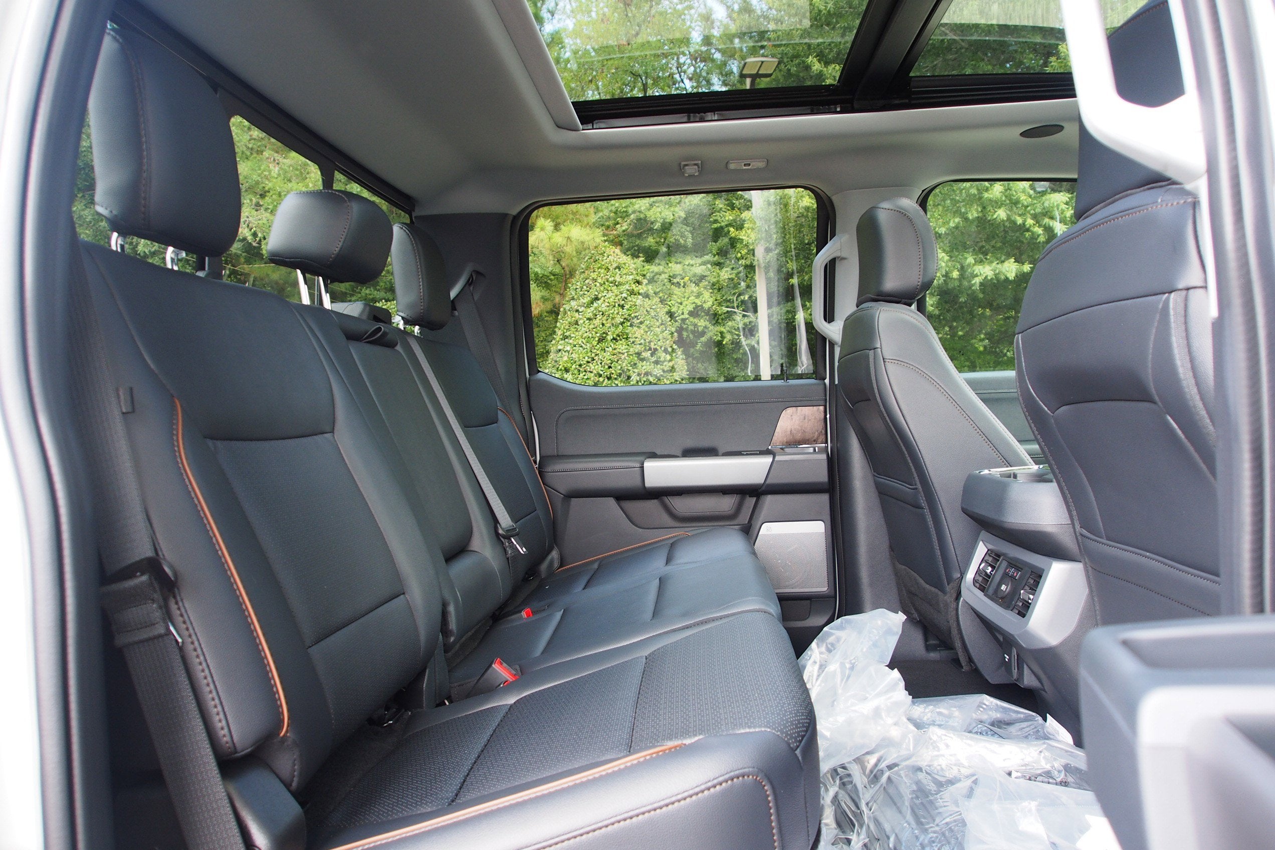 2025 Ford Super Duty F-350 SRW LARIAT