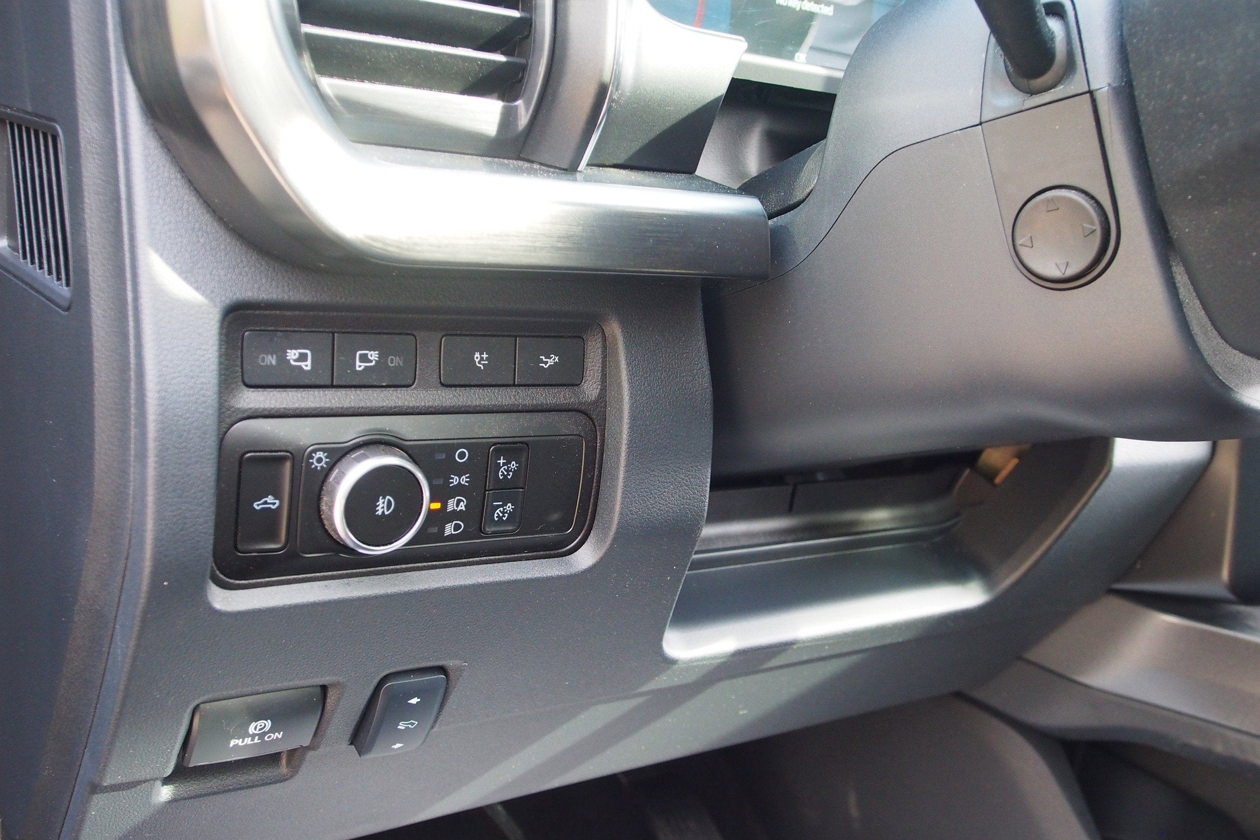 2024 Ford Super Duty F-350 SRW LARIAT